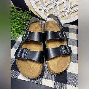 Time and Tru Black Sandals With Adjustable Straps & Velcro Heel Straps